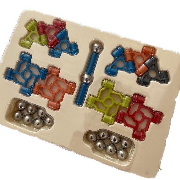 Mega Bloks Magnext Core 29809 Building Toy 25 pieces Kids Ages 6+ Magnetic Set - Picture 9 of 9